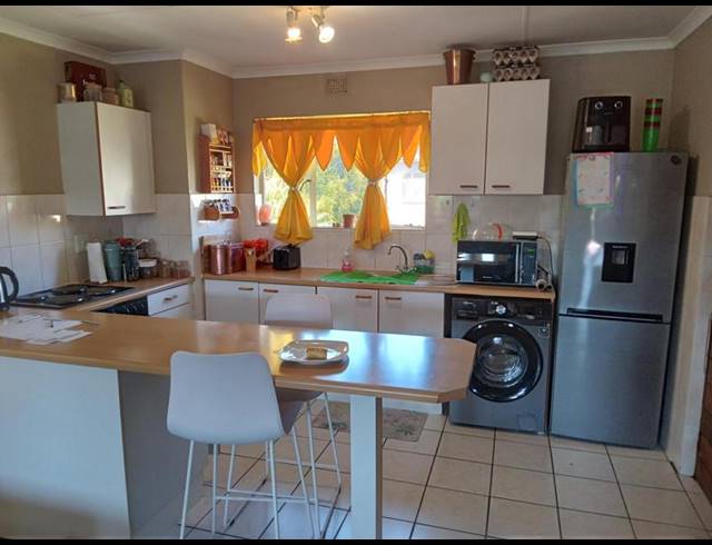 2 BEDROOM TOWNHOUSE FOR SALE IN EDEN GLEN